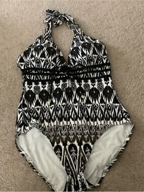 Tommy Bahama Black and White Printed One-Piece Swim
